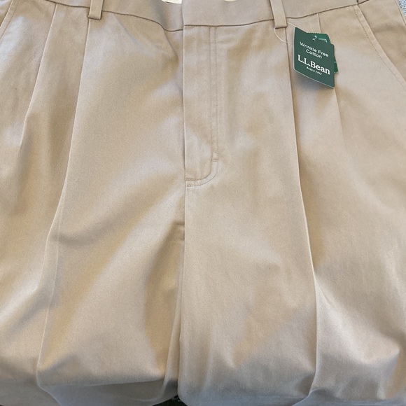 L.L. Bean dress chinos/khakis - Picture 7 of 12
